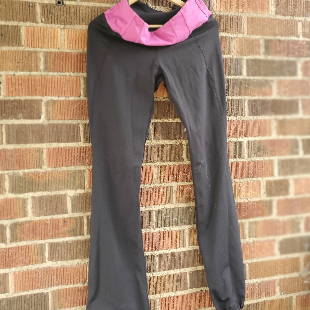 Lululemon yoga pants